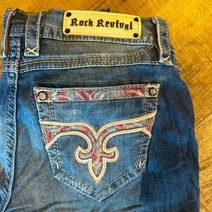 Rock revival skinny jean.